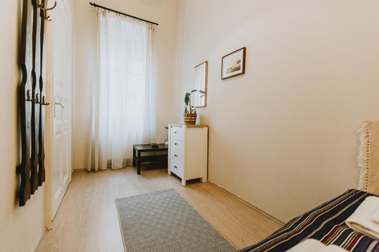Budapest Folk Apartment 60Sm Spacious And Bright Dış mekan fotoğraf