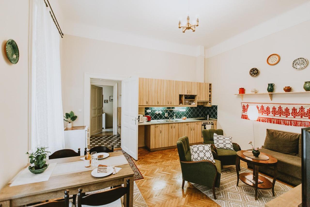 Budapest Folk Apartment 60Sm Spacious And Bright Dış mekan fotoğraf