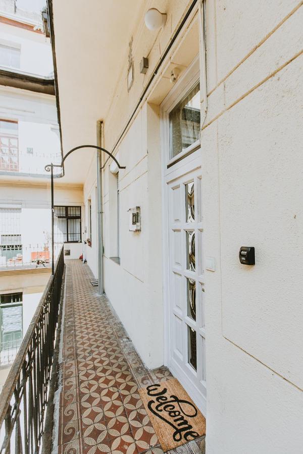 Budapest Folk Apartment 60Sm Spacious And Bright Dış mekan fotoğraf